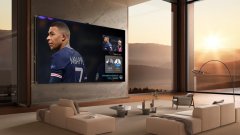 <b>擎的轰鸣从低处传来</b>